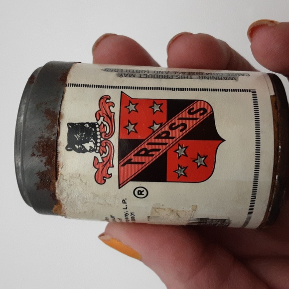 Vintage W. E. Garrett and Sons Snuff Tin - Picture 10 of 10
